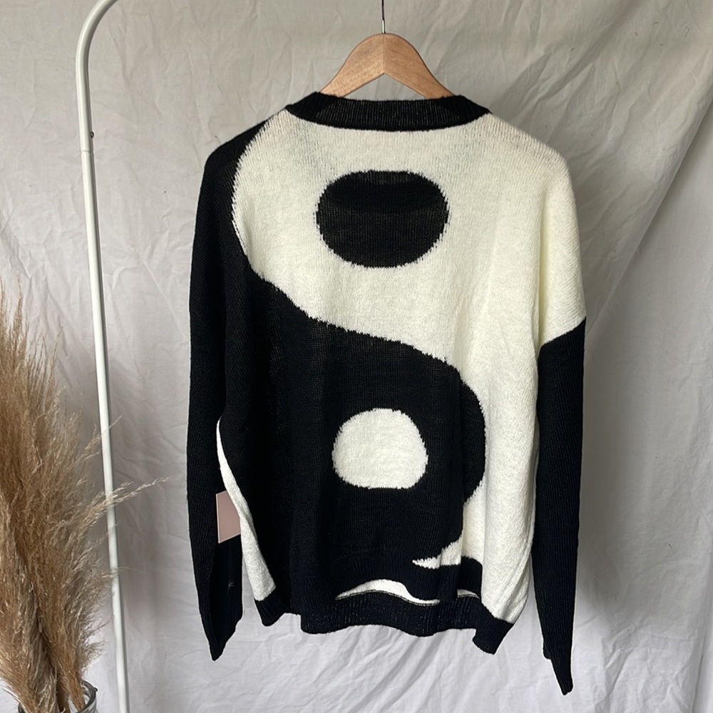 Yin Yang Reversible Pullover